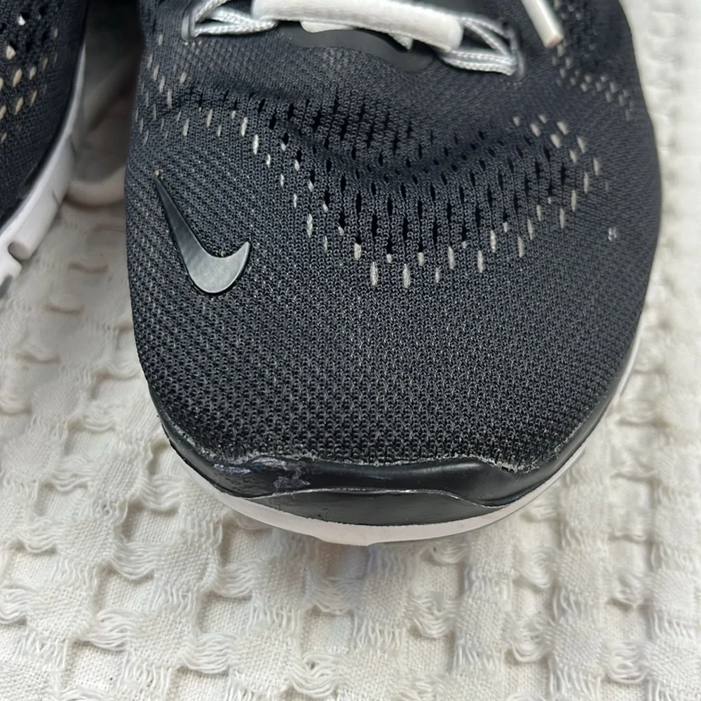 Nike Free Ladies Size 7-1/2 Black & White Running Shoes Pre Owned - Picture 4 of 14